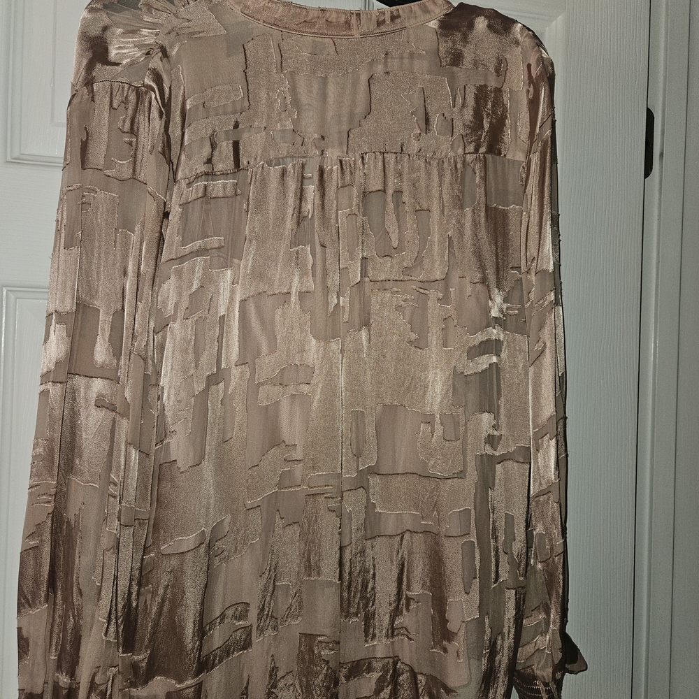 White House Black Market Beige Patterned Blouse - Picture 2 of 2